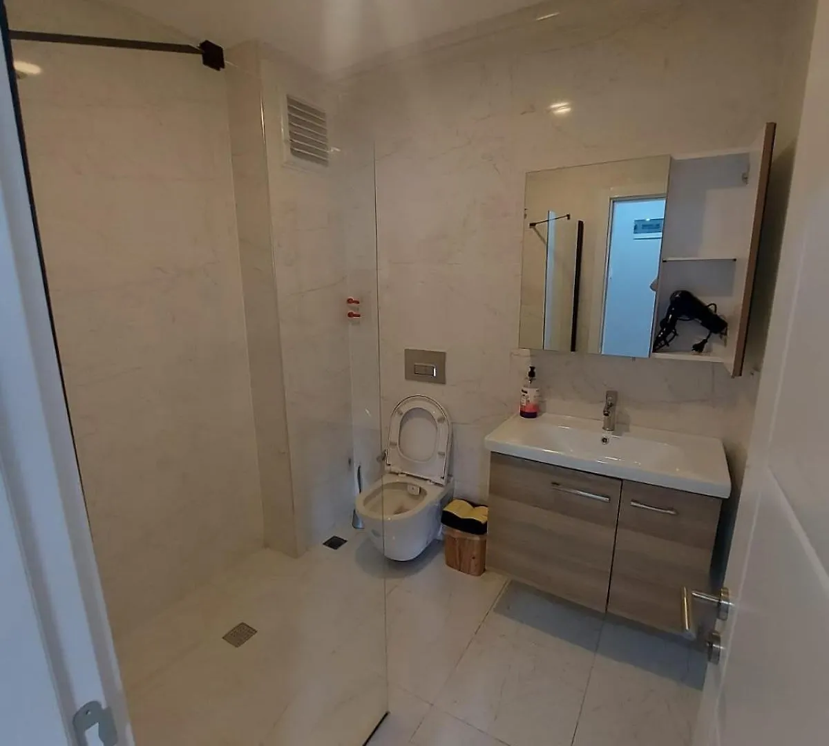 Ξενοδοχείο με διαμερίσματα Miamia Apart Otel Bostanci